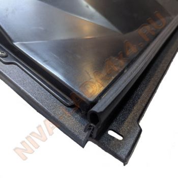 Облицовка рамки ветрового стекла НИВА Шевроле 2123-8212731 NIVA Travel в сборе, жабо